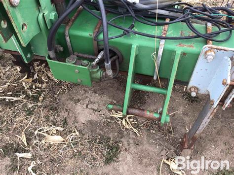 John Deere 7300 Maxemerge 2 8r30” Planter Bigiron Auctions