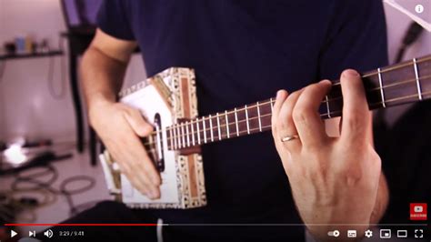 Cigar Box Guitar Tuto D Butant Apprendre La Cigar Box Guitar Position