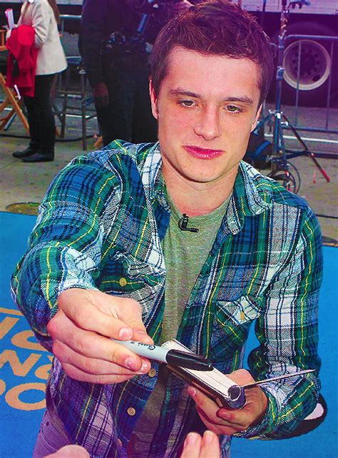 J Hutch Josh Hutcherson Fan Art 28365294 Fanpop