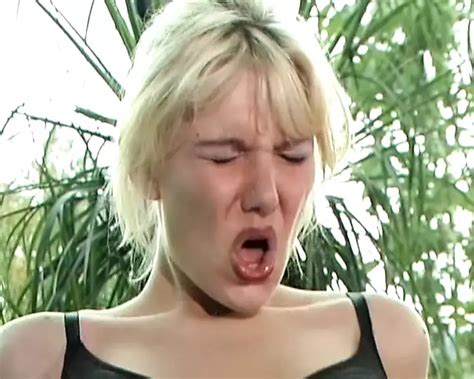 Superb German Blonde Gets Double Penetrated So Hard In German Amateur