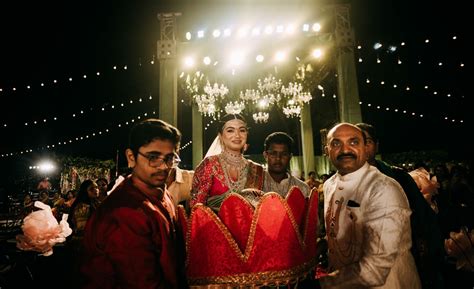 Hyderabad Wedding With A Touch Of Modernity & Style! | WedMeGood