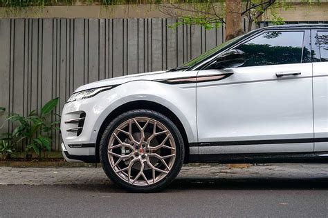 Permaisuri Vossen S On Range Rover Evoque