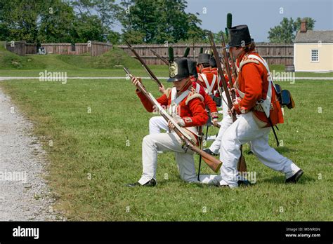 British Soldiers Fort George Niagara Hi Res Stock Photography And