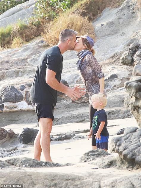 Ant Anstead Shares A Passionate Kiss With New Girlfriend Renee