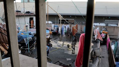 Le Squat De La Rue Cazemajou Marseille Vacu Personnes Relog Es