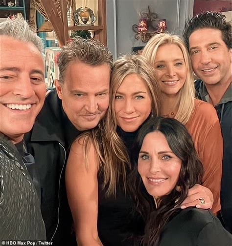 Friends The Reunion Trailer Shows The Casts Unbreakable Bond As They