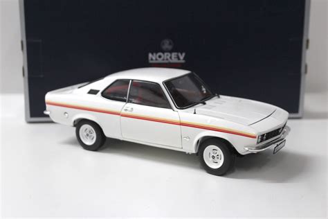 1 18 Norev Opel Manta A Coupe SWINGER 1975 White