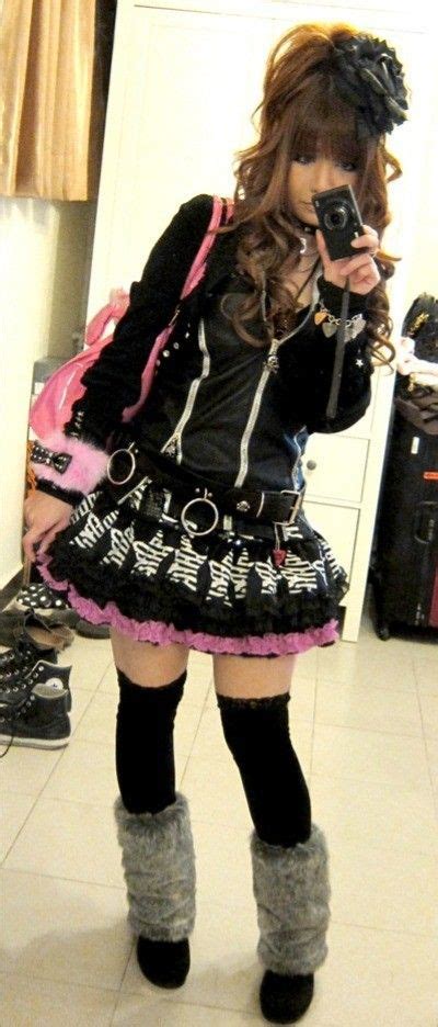 Pin By Ohhannyie On Gyaru Gyaru Fashion Harajuku Fashion J Fashion