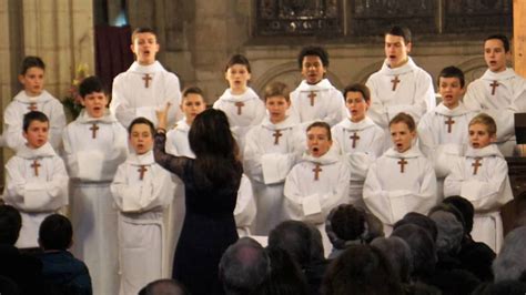 Les Petits Chanteurs La Croix De Bois Ont Enchant Le Public