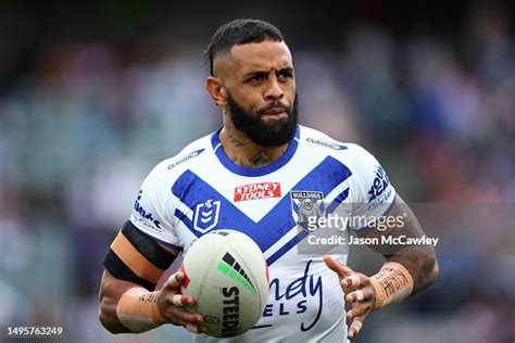 Josh Addo-Carr of the Bulldogs warms up ahead of the round 14 NRL ...