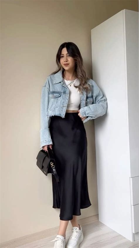 Tend Ncia Saia De Cetim Jaqueta Jeans In Chic Outfits Casual