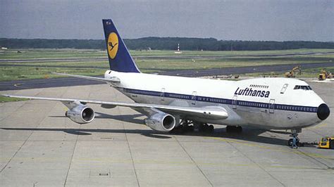 Lufthansa Boeing 747-200 | Latest Photos | Planespotters.net