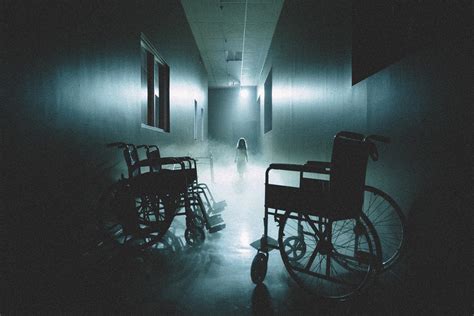 Haunted Hospitals - T+E Totally Entertaining TV