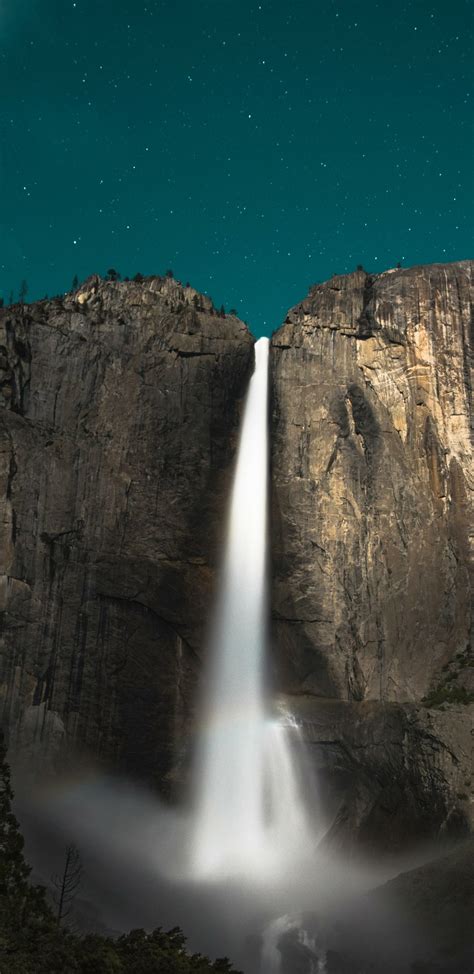 Yosemite Falls Phone Wallpapers