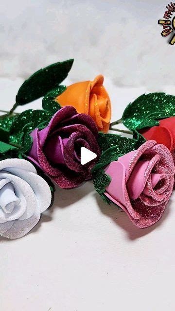 un millón de ideas fáciles on Instagram Hermosas rosas de foami o