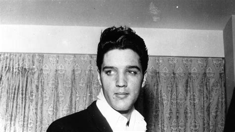 How To Get An Elvis Presley-Inspired Hairstyle