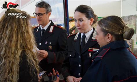 A Rende Lo Stand Espositivo Dell Arma Dei Carabinieri Dedicato Agli