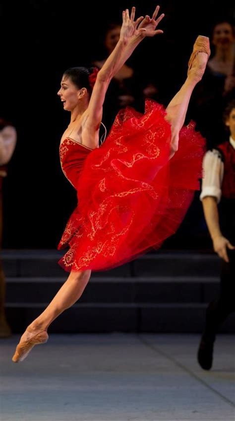 Natalia Osipova And Ivan Vasiliev In Don Quixote At Mikhailovsky