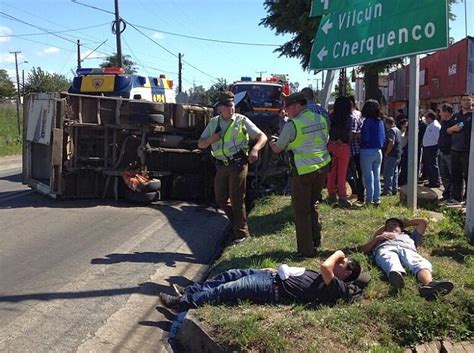 Tres Personas Resultaron Lesionadas Tras Volcar Un Camión En Cajón