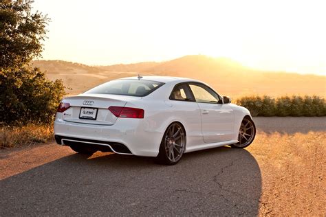 Audi Rs5 Gets The Tag Motorsports Treatment Hre Performance Wheels