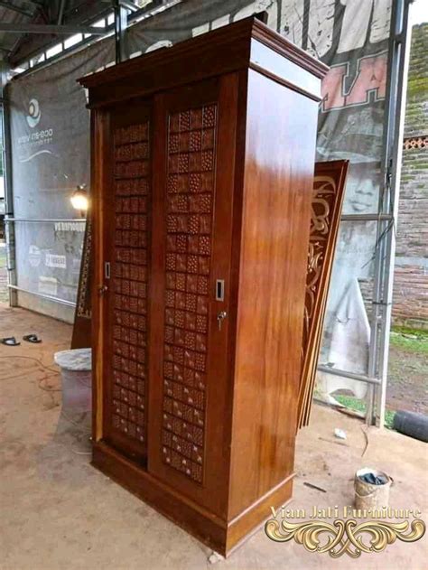 Lemari Minimalis Jati Pintu 2 Vian Jati Furniture Jepara