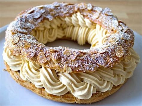 Le Paris Brest est une pâtisserie dorigine française en forme de roue