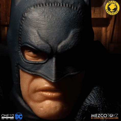 Mezco One Collective Gotham By Gaslight Set Batman Joker