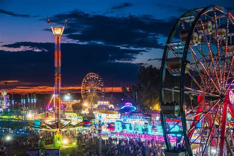 Amusement Park Rides during Nighttime · Free Stock Photo