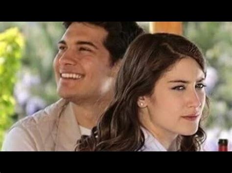 Hazal Kaya anunció noticias especiales para Çağatay Ulusoy en el Día