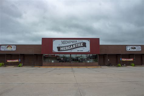 Large Retail Commercial Building Memphis Mo For Sale