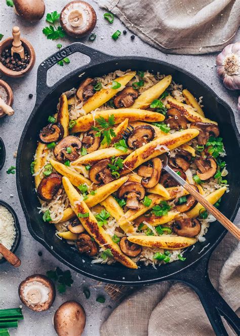 Vegane Schupfnudeln Mit Sauerkraut Und Pilzen Bianca Zapatka Rezepte