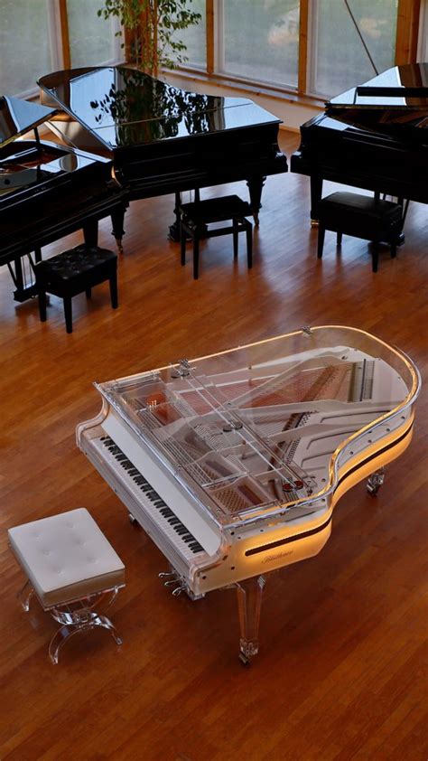 Blüthner Elegance Panoramic Digital Blüthner Pianos