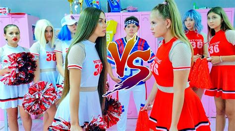 LES NOUVEAUX RIVAUX DE DIANA Pom Pom Girls RED DEVILS Comment