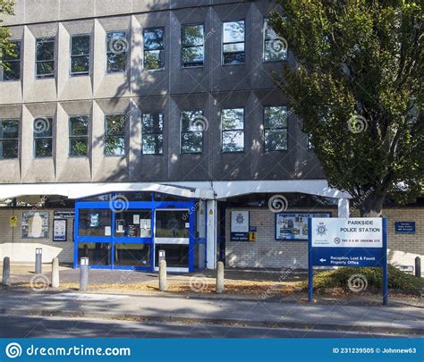 Cambridge, UK - 18th September 2021: Cambridge Parkside Fire Station ...