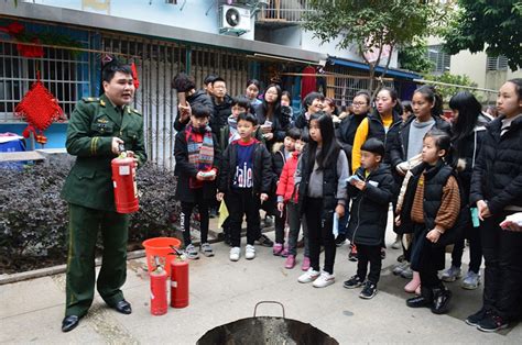 三浃社区：开展消防安全讲座暨消防演习活动