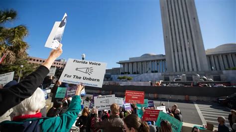 Entra en vigor en Florida prohibición del aborto a 6 semanas