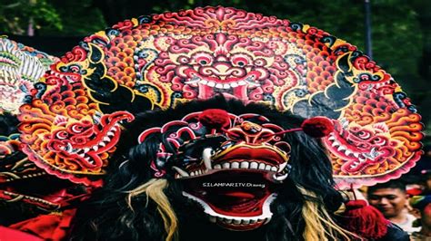 Mengenal Tari Barong Bali Sejarah Makna Jenis Dan Kostum