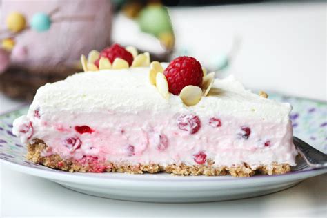 Extra leichte Johannisbeer Joghurt Torte im Frühling Des Belles