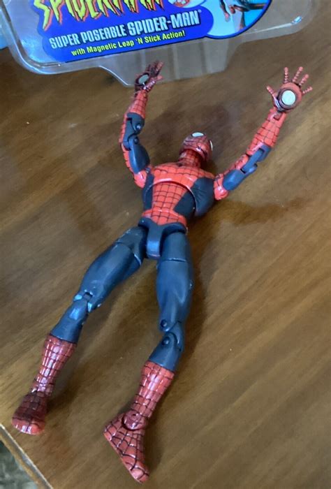 Toy Biz Spider Man Super Poseable Spiderman Magnetic Leap N Stick