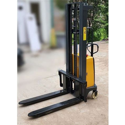 Cast Iron Semi Electric Stacker At Rs 110000 Vashi Thane Navi