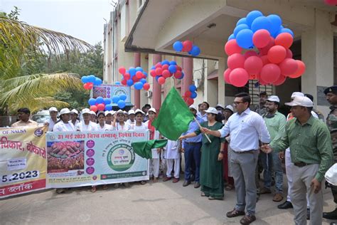 बोकारो विश्व तम्बाकू निषेध दिवस पर जागरूकता रथ को हरी झंडी दिखाकर