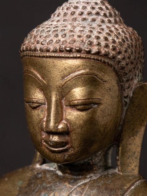 17th Century Antique Bronze Burmese Buddha Statue From Burma For Sale