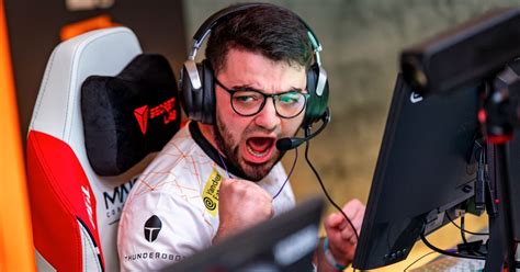 Virtus Pro Eternal Fire