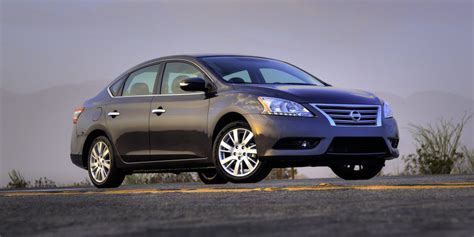 2015 Nissan Sentra | Consumer Guide Auto