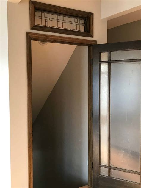 Simple & traditional interior transom leaded glass window