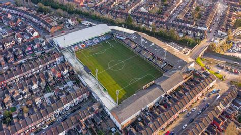 England Jurgen Klopp Endorses Luton Towns Kenilworth Road Stadium