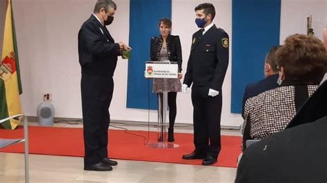 Emotivo Homenaje En Pedrajas Al Polic A Municipal Julio C Sar Merino