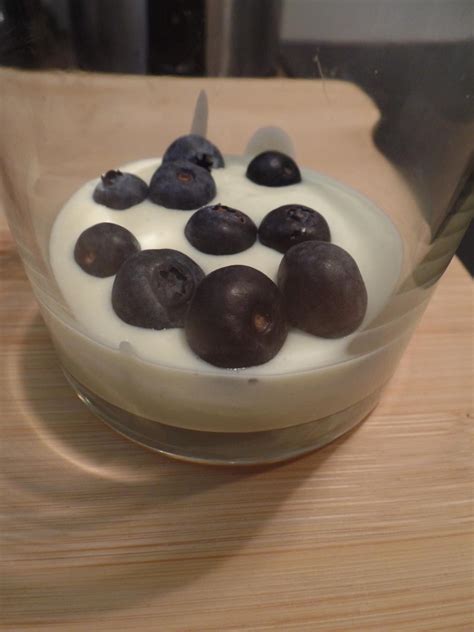 Vanille Mascarpone Pudding Mit Heidelbeeren Und Pinienkernen Rezept