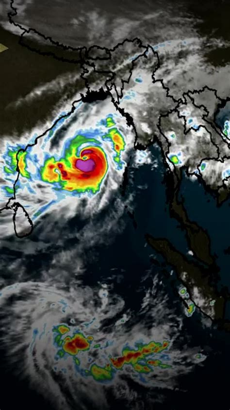 0513_Mocha_Satellite_MAP_NATIONAL - Videos from The Weather Channel