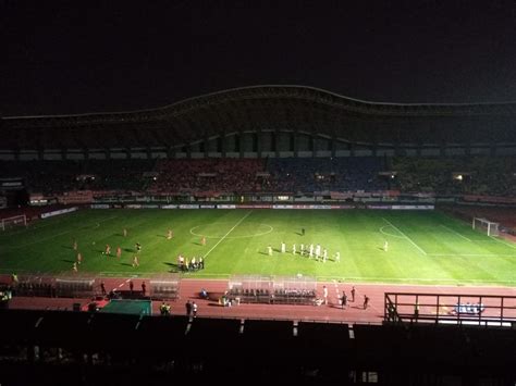 Stadion Termegah Di Bekasi Mati Lampu Kadispora Kota Bekasi Angkat Suara